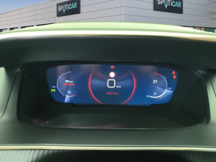 Peugeot 2008 PureTech 130 S&S EAT8 GT