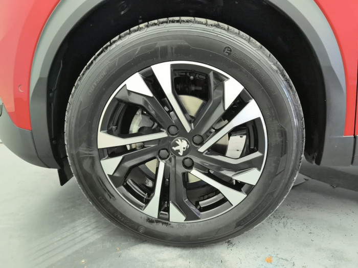 Peugeot 2008 PureTech 130 S&S EAT8 GT