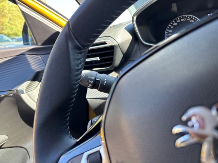 Peugeot 208 PureTech 75 S&S BVM5 Active