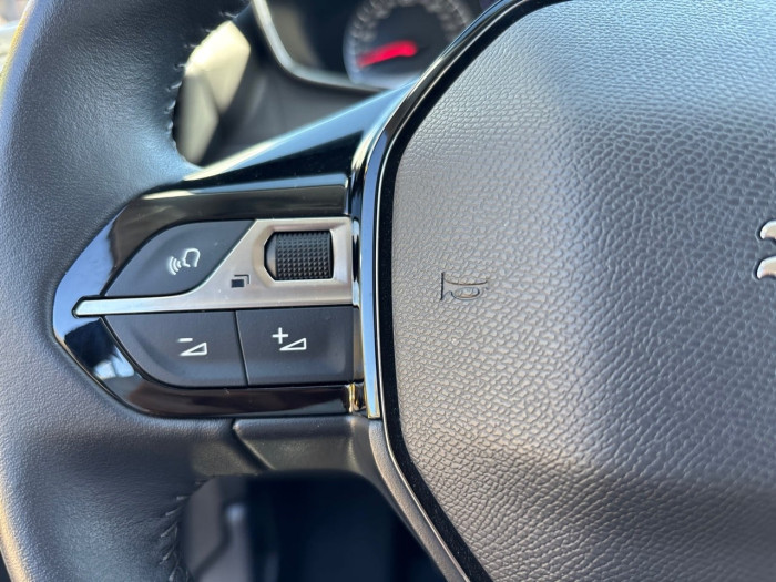 Peugeot 208 PureTech 75 S&S BVM5 Active