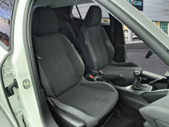 Peugeot 2008 PureTech 100 S&S BVM6 Style