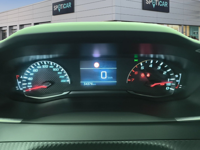 Peugeot 2008 PureTech 100 S&S BVM6 Style