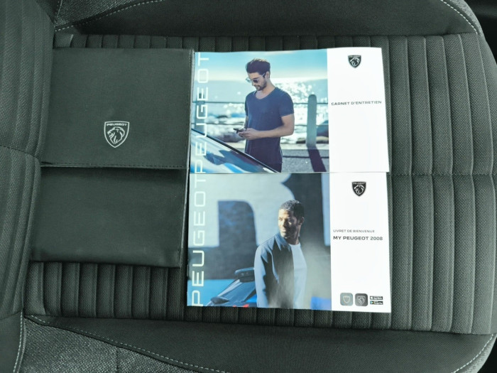Peugeot 2008 PureTech 100 S&S BVM6 Style