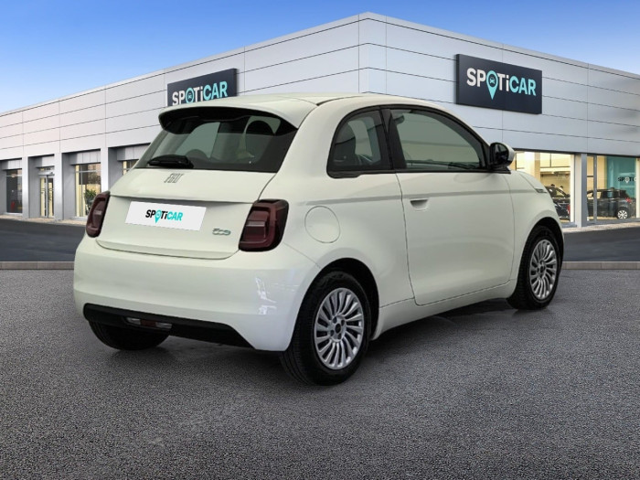 Fiat 500e BERLINE MY22 SERIE 1 STEP 2 500 e 95 ch Action