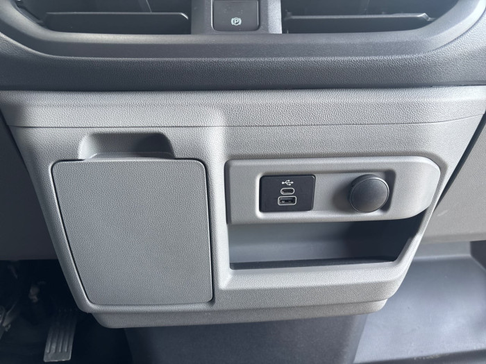 Ford Transit Custom Fg 320 L1H1 2.5 Duratec 232ch Hybride rechargeable Trend CVT