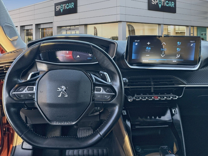 Peugeot 2008 PureTech 130 S&S EAT8 Allure