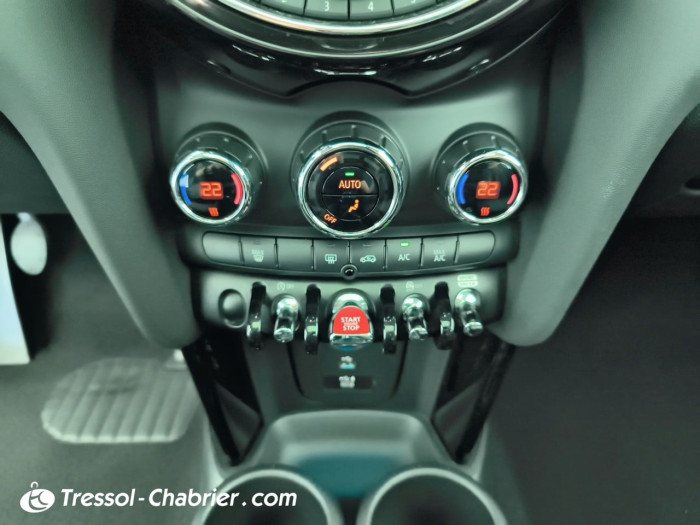 MINI HATCH 3 PORTES F56 LCI II Cooper 136 ch Finition John Cooper Works