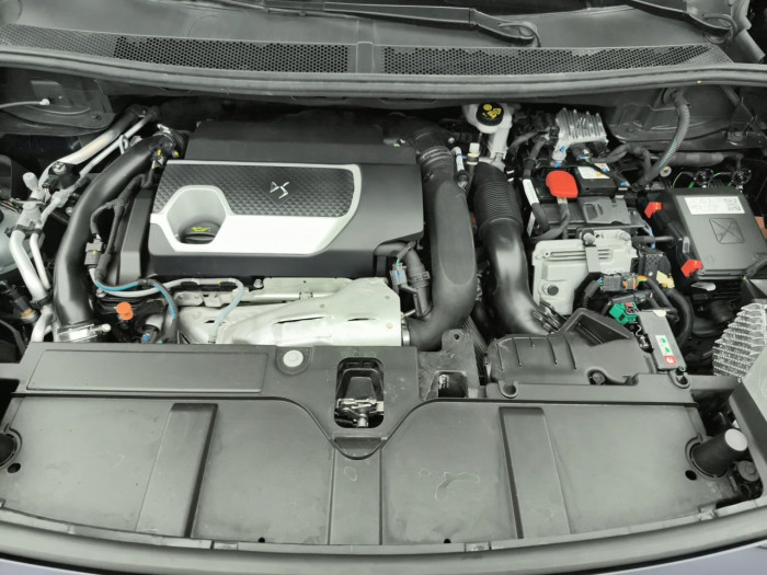 DS DS7 CROSSBACK Hybride E-Tense 300 EAT8 4x4 Rivoli