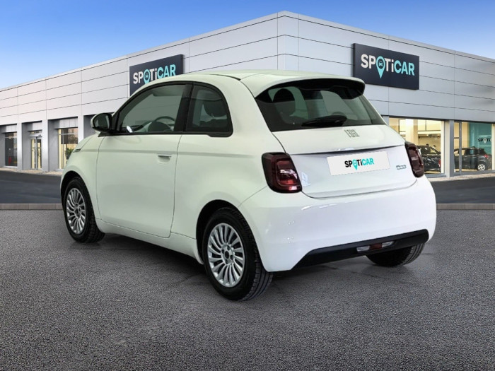 Fiat 500e BERLINE MY22 SERIE 1 STEP 2 500 e 95 ch Icône