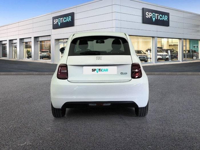 Fiat 500e BERLINE MY22 SERIE 1 STEP 2 500 e 95 ch Icône