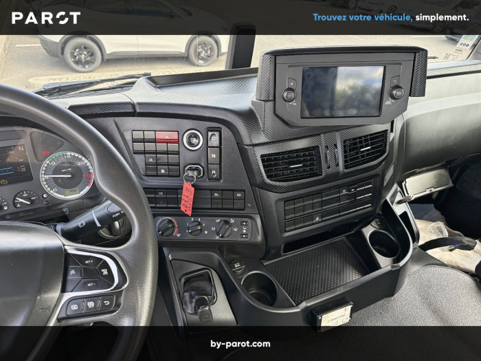 IVECO X-Way 6X4 460CV POLYBENNE