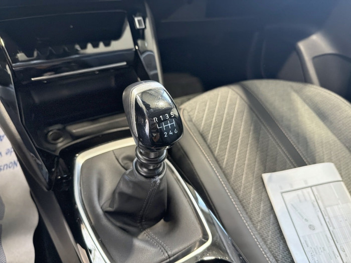 Peugeot 208 PureTech 100 S&S BVM6 Allure