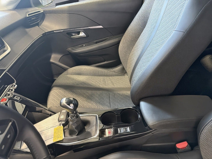 Peugeot 208 PureTech 100 S&S BVM6 Allure