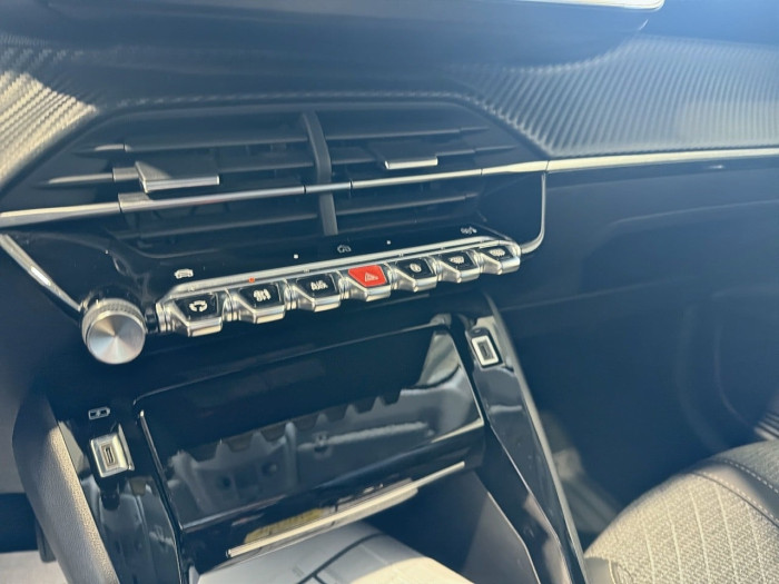 Peugeot 208 PureTech 100 S&S BVM6 Allure