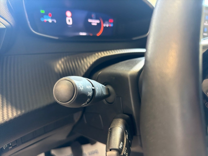 Peugeot 208 PureTech 100 S&S BVM6 Allure