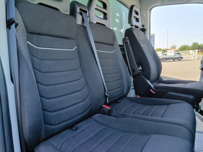 IVECO Daily CCb 35C16H3.0 empattement 3750