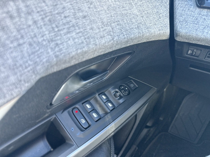 Peugeot 5008 Nouveau Hybrid 145 ch e-DCS6 Allure
