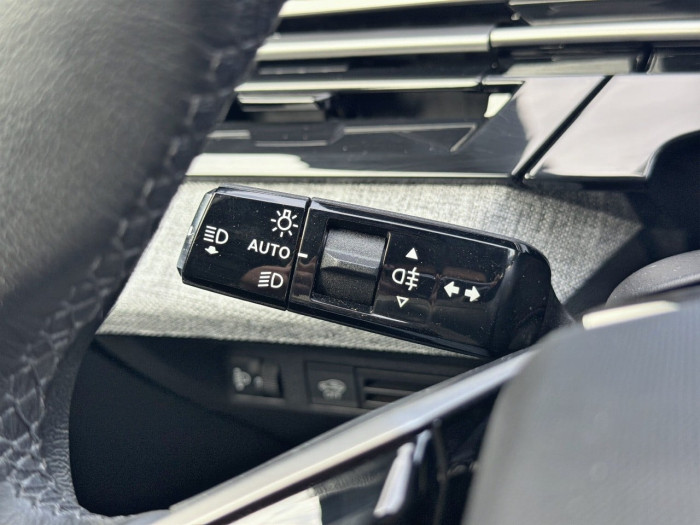 Peugeot 3008 Hybrid 145 e-DCS6 Allure