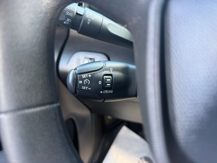 Peugeot PARTNER FOURGON ELECTRIQUE E-PARTNER FOURGON M 800 KG 136 CH BATTERIE 50 KWH