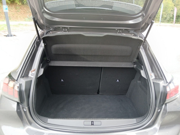 Peugeot 208 PureTech 100 S&S BVM6 Style