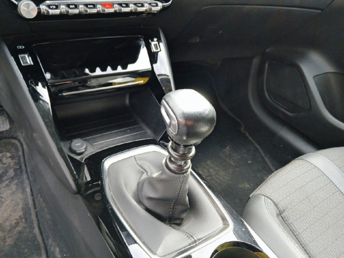 Peugeot 208 BlueHDi 100 S&S BVM6 Allure