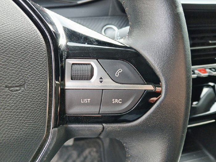 Peugeot 208 BlueHDi 100 S&S BVM6 Allure
