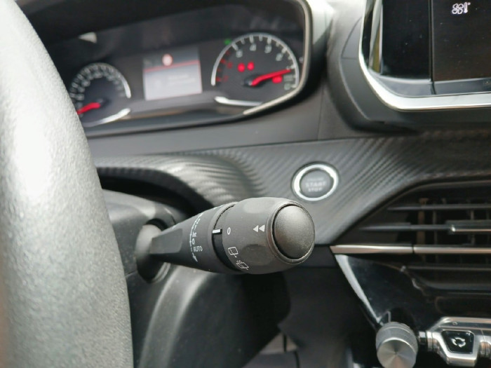 Peugeot 208 BlueHDi 100 S&S BVM6 Allure