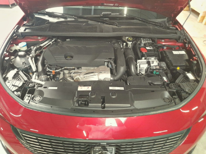 Peugeot 308 PHEV 180 e-EAT8 Allure