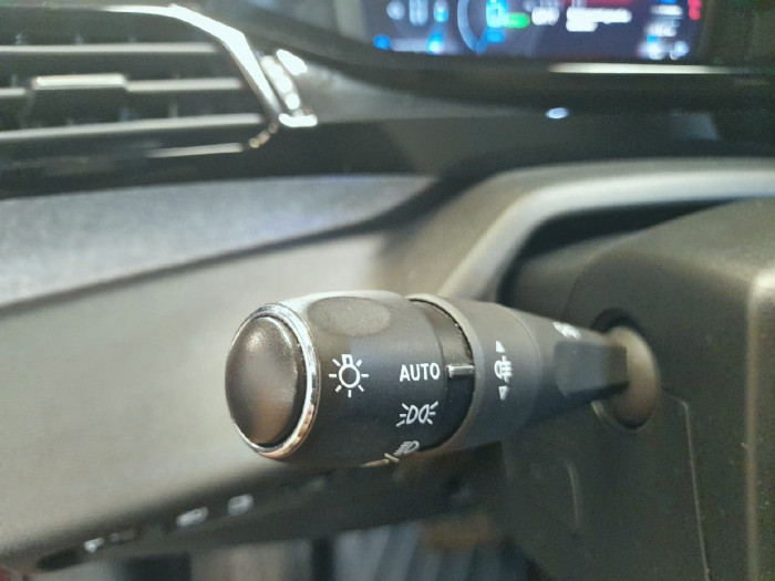 Peugeot 308 PHEV 180 e-EAT8 Allure