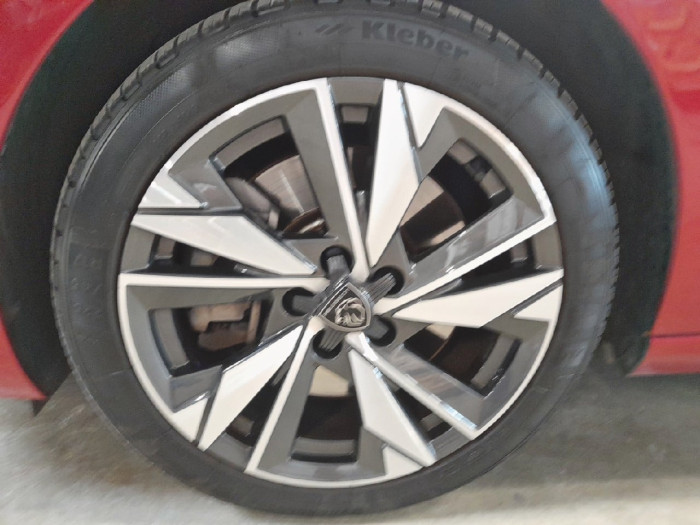 Peugeot 308 PHEV 180 e-EAT8 Allure