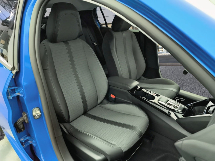 Peugeot 208 PureTech 100 S&S EAT8 Allure Pack