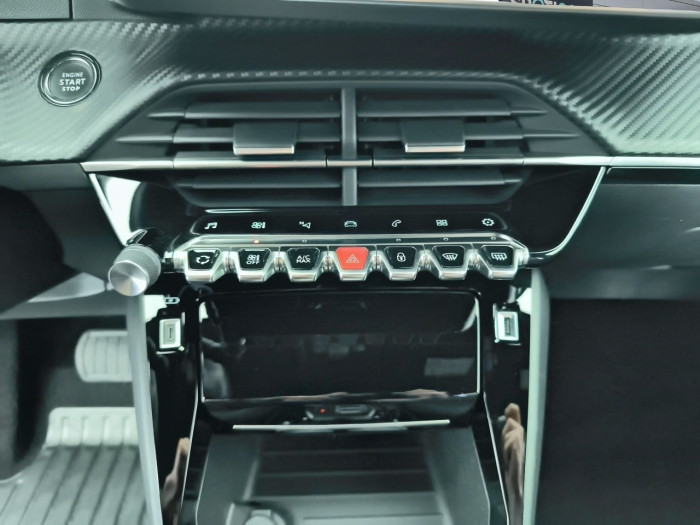 Peugeot 2008 PureTech 130 S&S EAT8 Allure