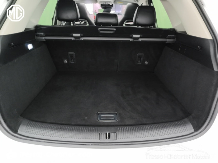 MG EHS 1.5T GDI PHEV Luxury