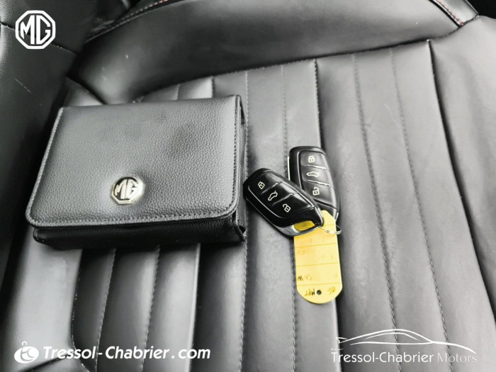 MG EHS 1.5T GDI PHEV Luxury