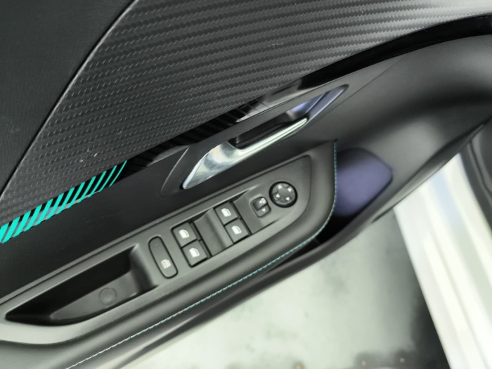 Peugeot 208 PureTech 100 S&S EAT8 Allure
