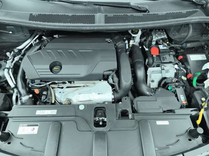 Peugeot 3008 Hybrid 225 e-EAT8 Allure
