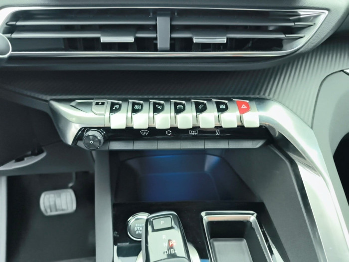 Peugeot 3008 Hybrid 225 e-EAT8 Allure