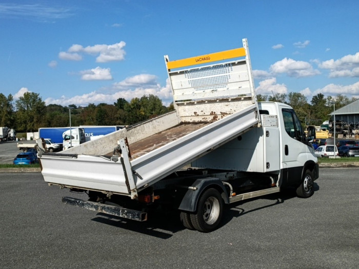 IVECO Daily CCb 35C14 empattement 3750
