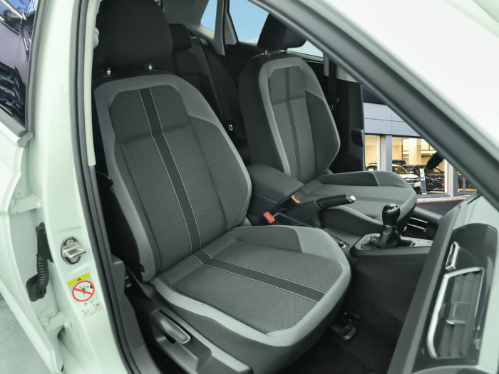 Volkswagen Polo 1.0 TSI 95 S&S DSG7 R-Line
