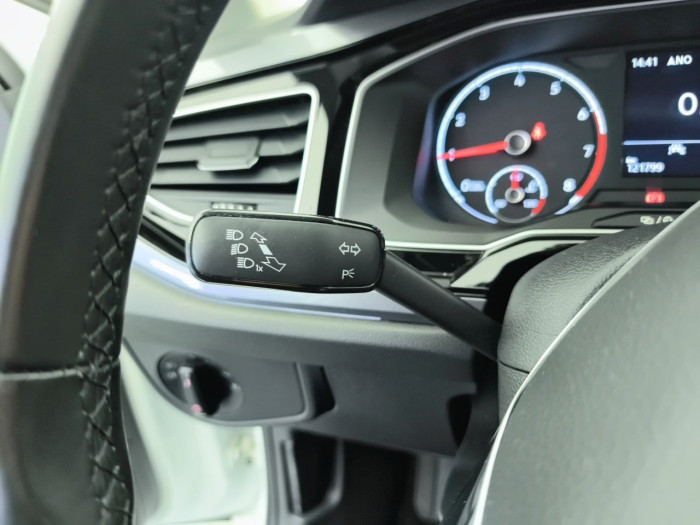 Volkswagen Polo 1.0 TSI 95 S&S DSG7 R-Line