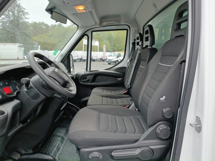 IVECO Daily CCb 35C16H empattement 4100 3.0