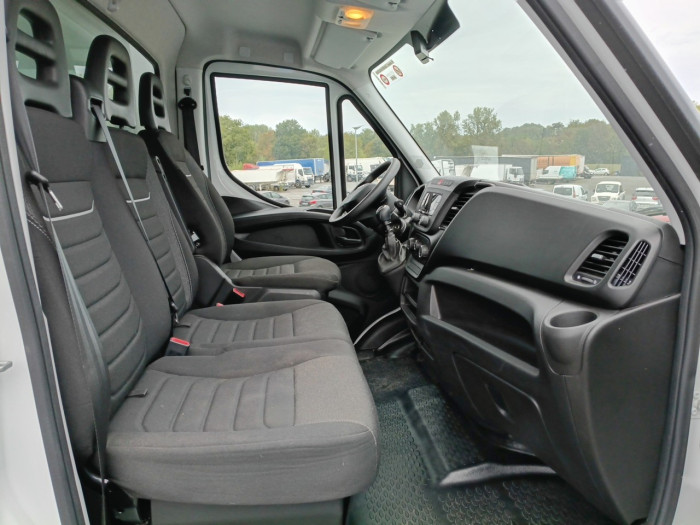 IVECO Daily CCb 35C16H empattement 4100 3.0