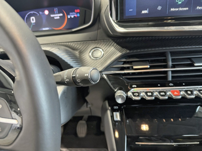 Peugeot 208 PureTech 100 S&S BVM6 Allure