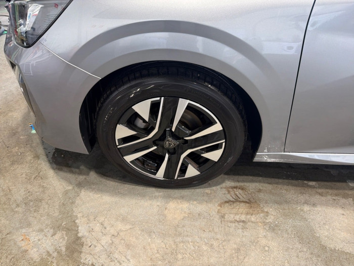 Peugeot 208 PureTech 100 S&S BVM6 Allure