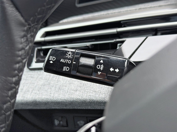 Peugeot 3008 Hybrid 145 e-DCS6 Allure