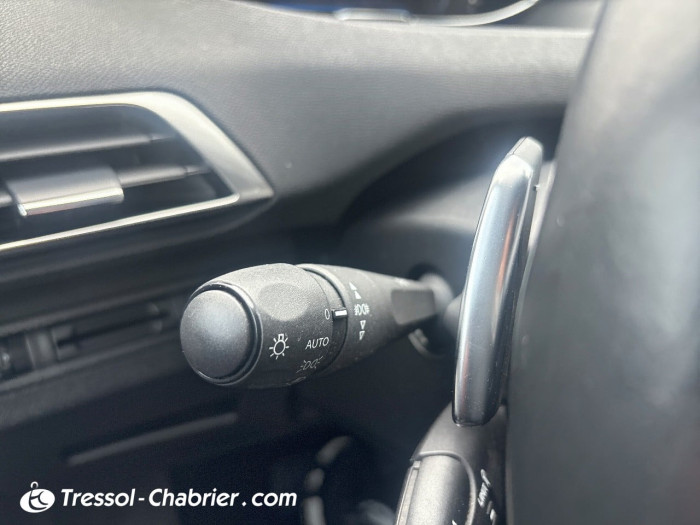 Peugeot 3008 Puretech 130ch S&S EAT8 Active