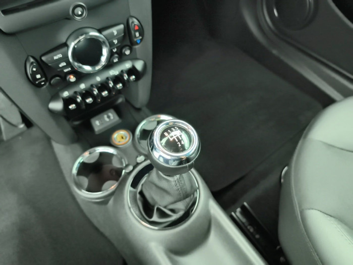 MINI CABRIOLET R57 122 ch Cooper