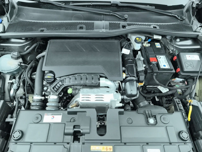 Citroën C4 PureTech 130 S&S EAT8 C-Series