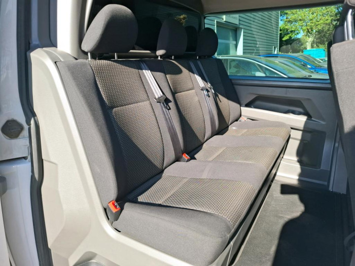 VOLKSWAGEN UTILITAIRES TRANSPORTER 6.1 PROCAB L1H1 2.0 TDI 150 DSG7 EDITION