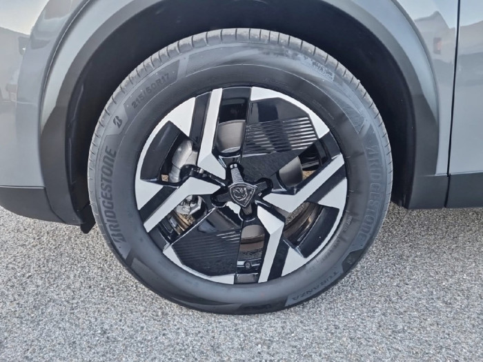 Peugeot 2008 Hybrid 145 ch e-DCS6 Allure